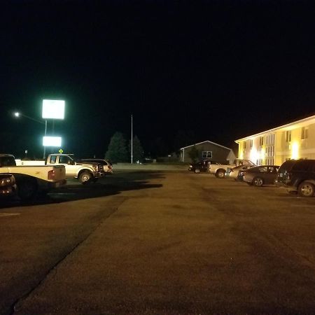 Bilmar Inn & Suites Dell Rapids Dış mekan fotoğraf