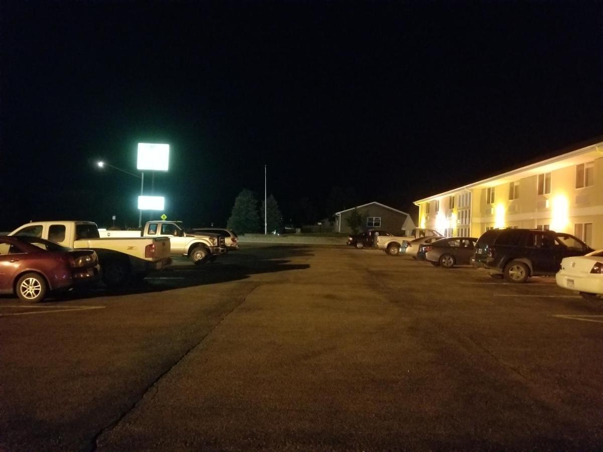 Bilmar Inn & Suites Dell Rapids Dış mekan fotoğraf