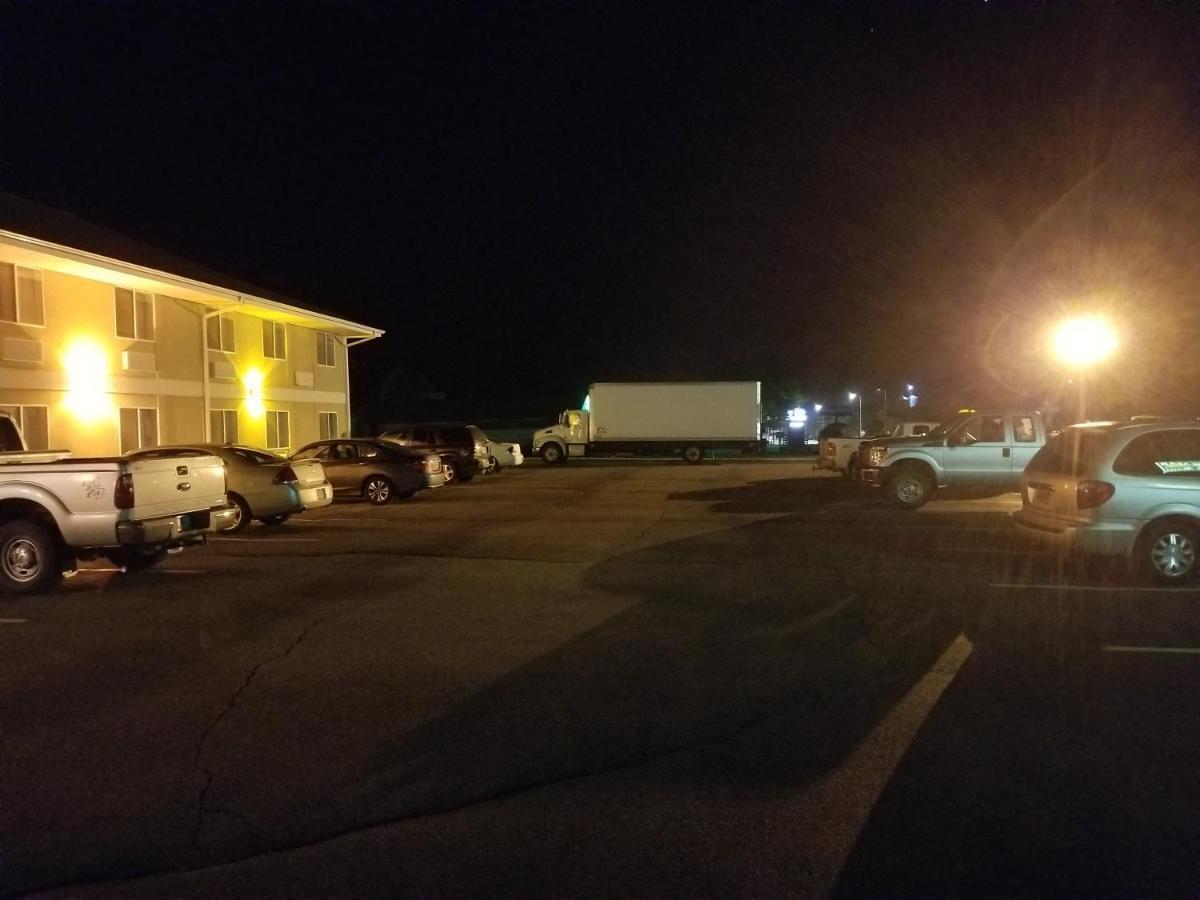 Bilmar Inn & Suites Dell Rapids Dış mekan fotoğraf