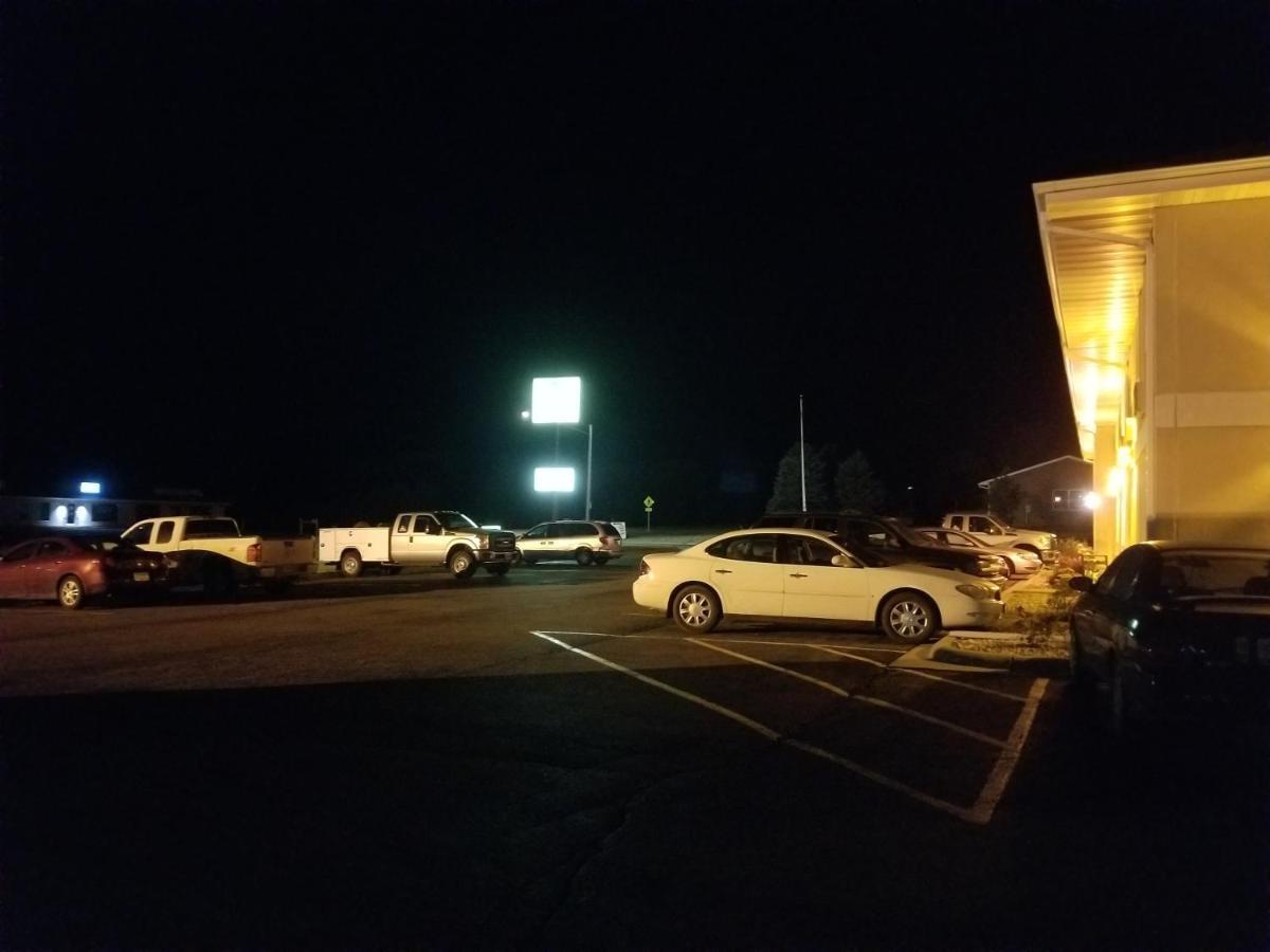 Bilmar Inn & Suites Dell Rapids Dış mekan fotoğraf
