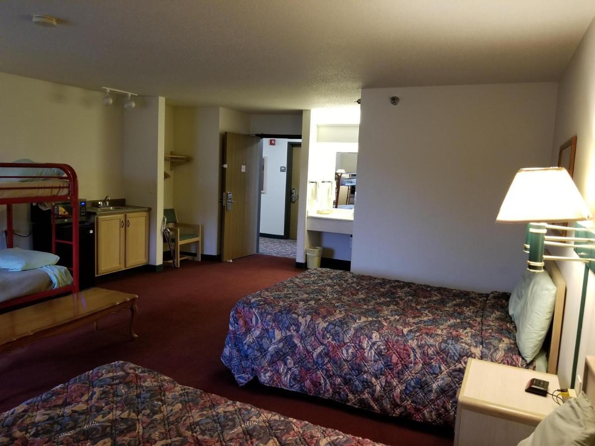 Bilmar Inn & Suites Dell Rapids Dış mekan fotoğraf