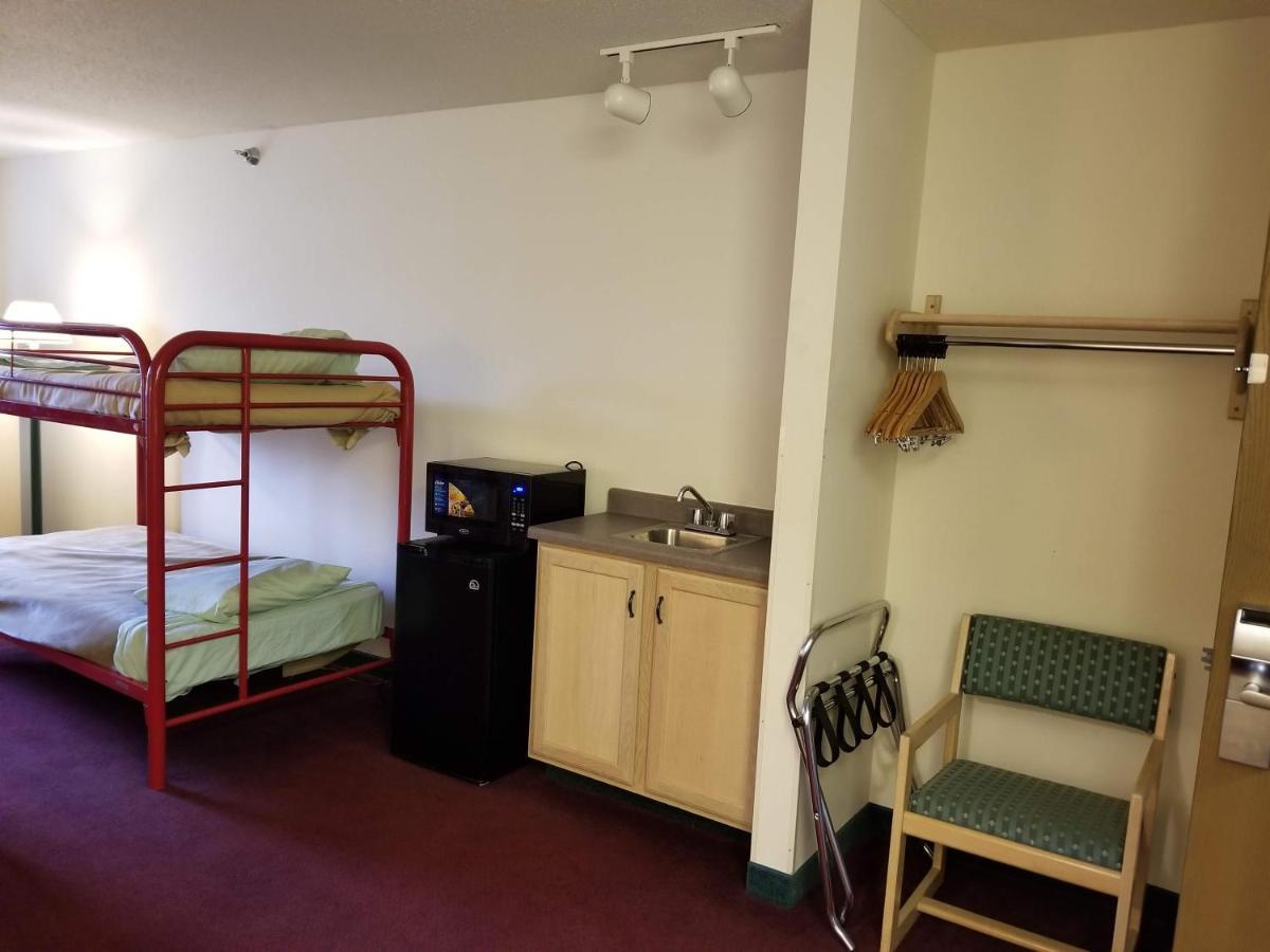 Bilmar Inn & Suites Dell Rapids Dış mekan fotoğraf