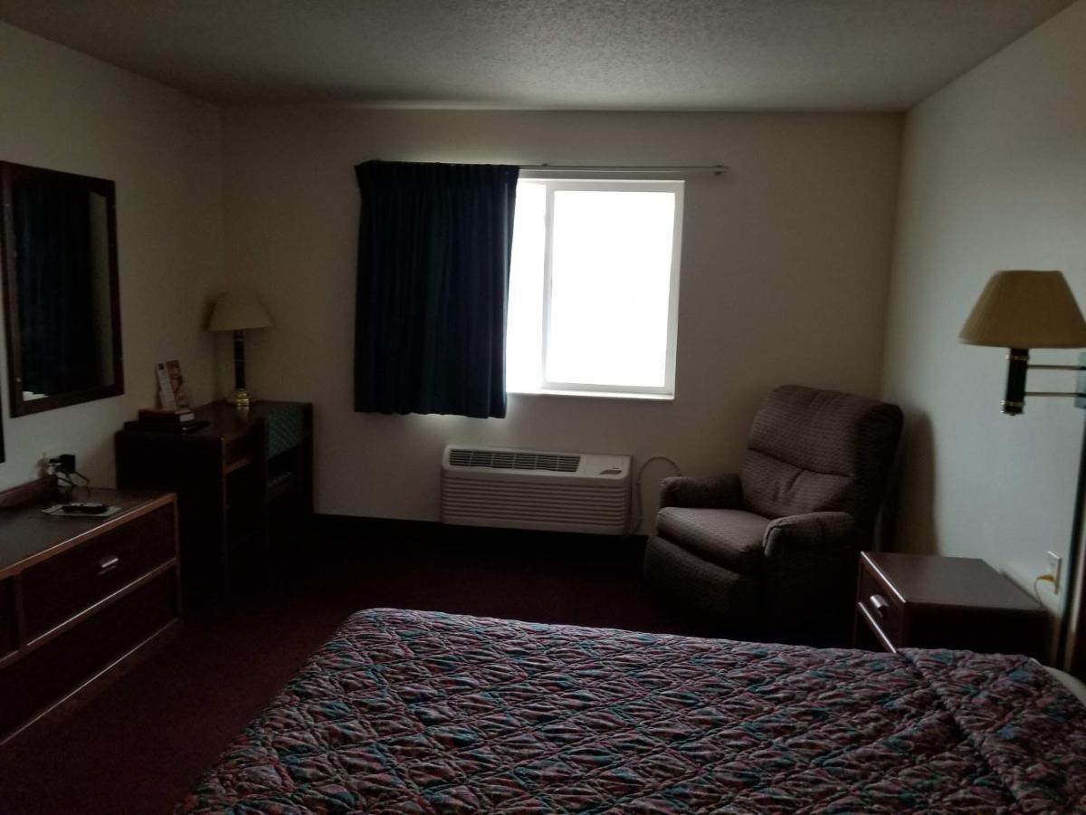 Bilmar Inn & Suites Dell Rapids Dış mekan fotoğraf