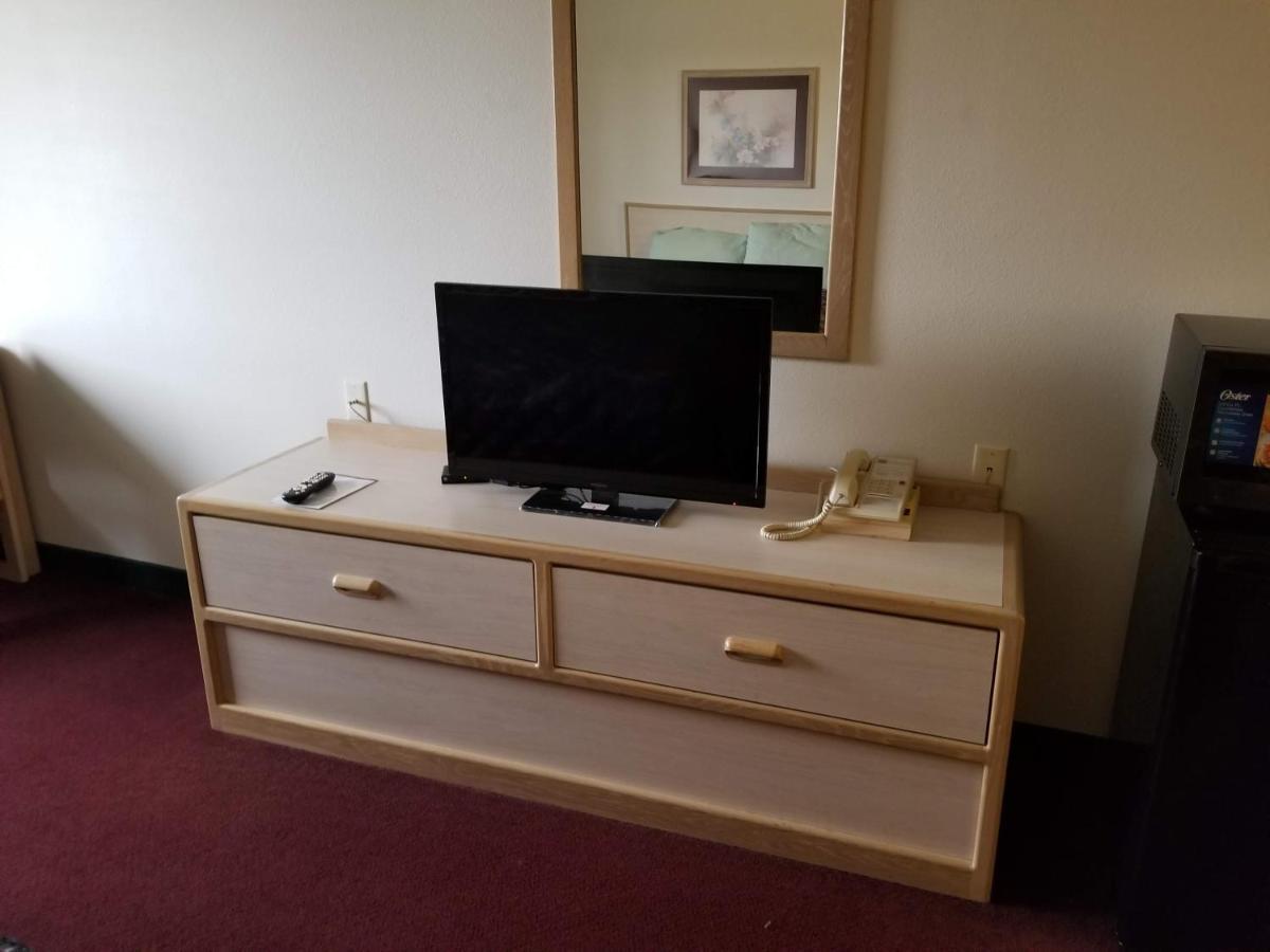 Bilmar Inn & Suites Dell Rapids Dış mekan fotoğraf