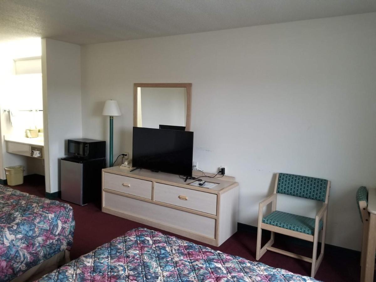 Bilmar Inn & Suites Dell Rapids Dış mekan fotoğraf