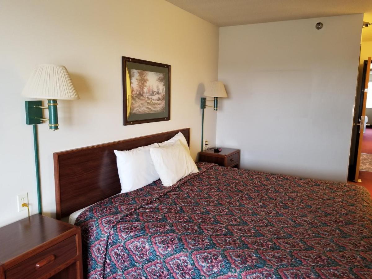 Bilmar Inn & Suites Dell Rapids Dış mekan fotoğraf