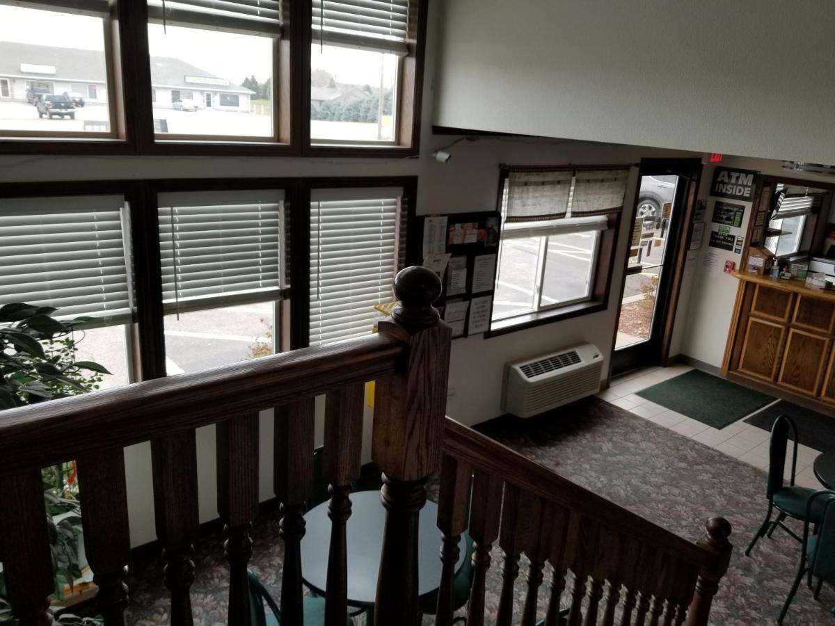 Bilmar Inn & Suites Dell Rapids Dış mekan fotoğraf