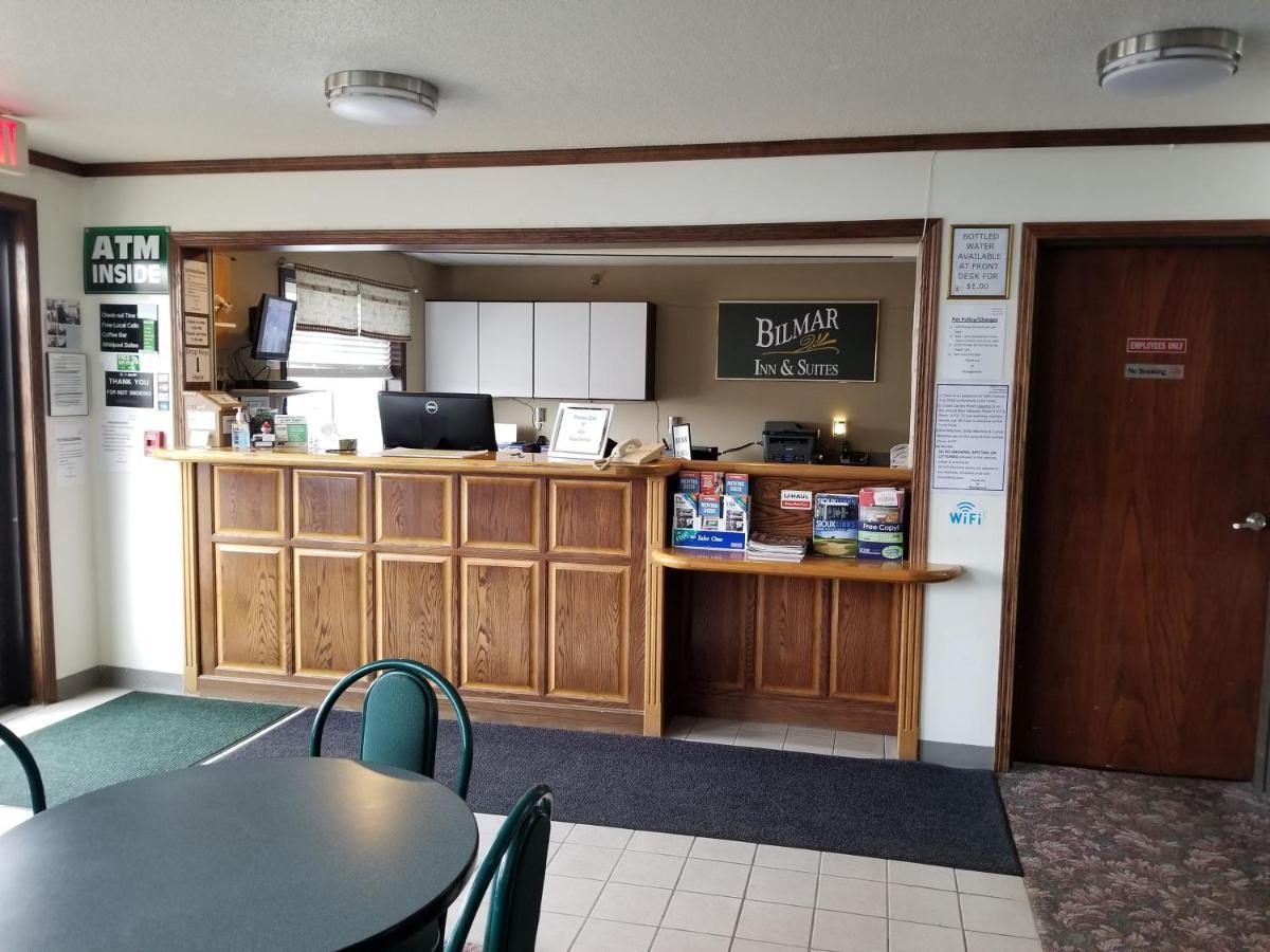Bilmar Inn & Suites Dell Rapids Dış mekan fotoğraf